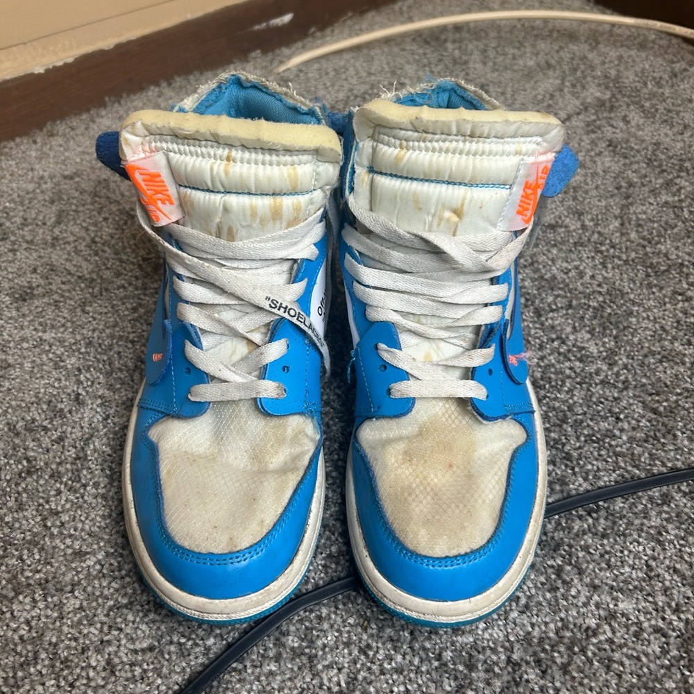 Off-white Jordan 1 blue